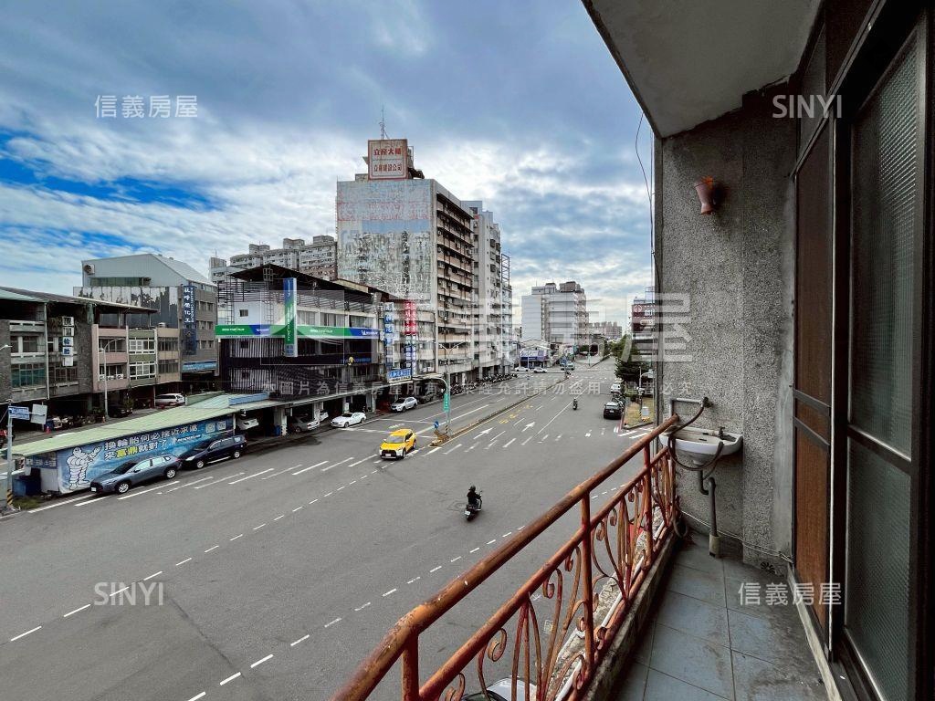 南屯路一段可營登透店房屋室內格局與周邊環境