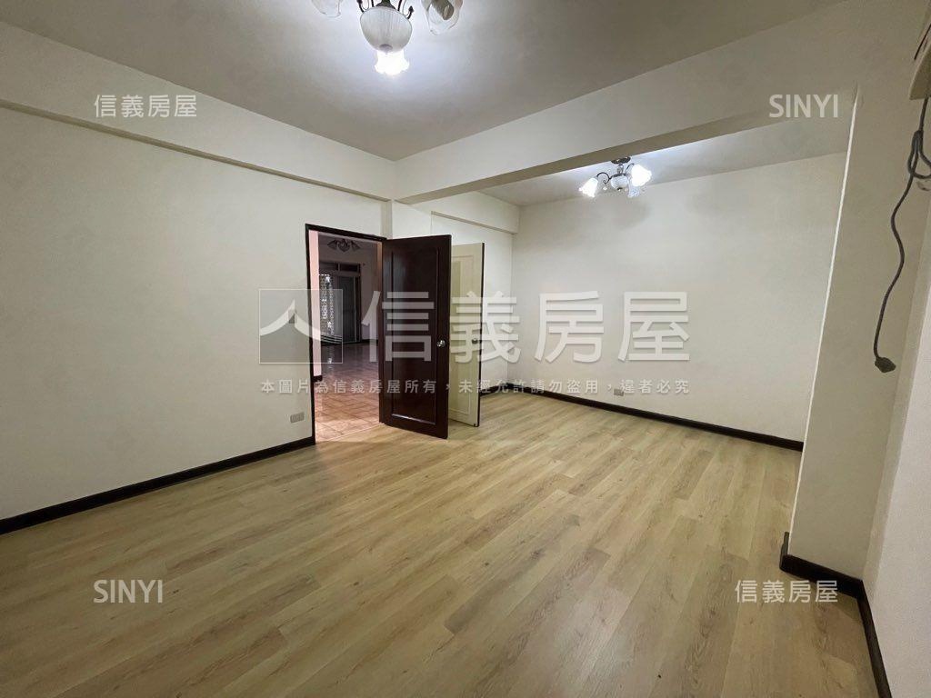 內湖行政中心１樓住辦房屋室內格局與周邊環境