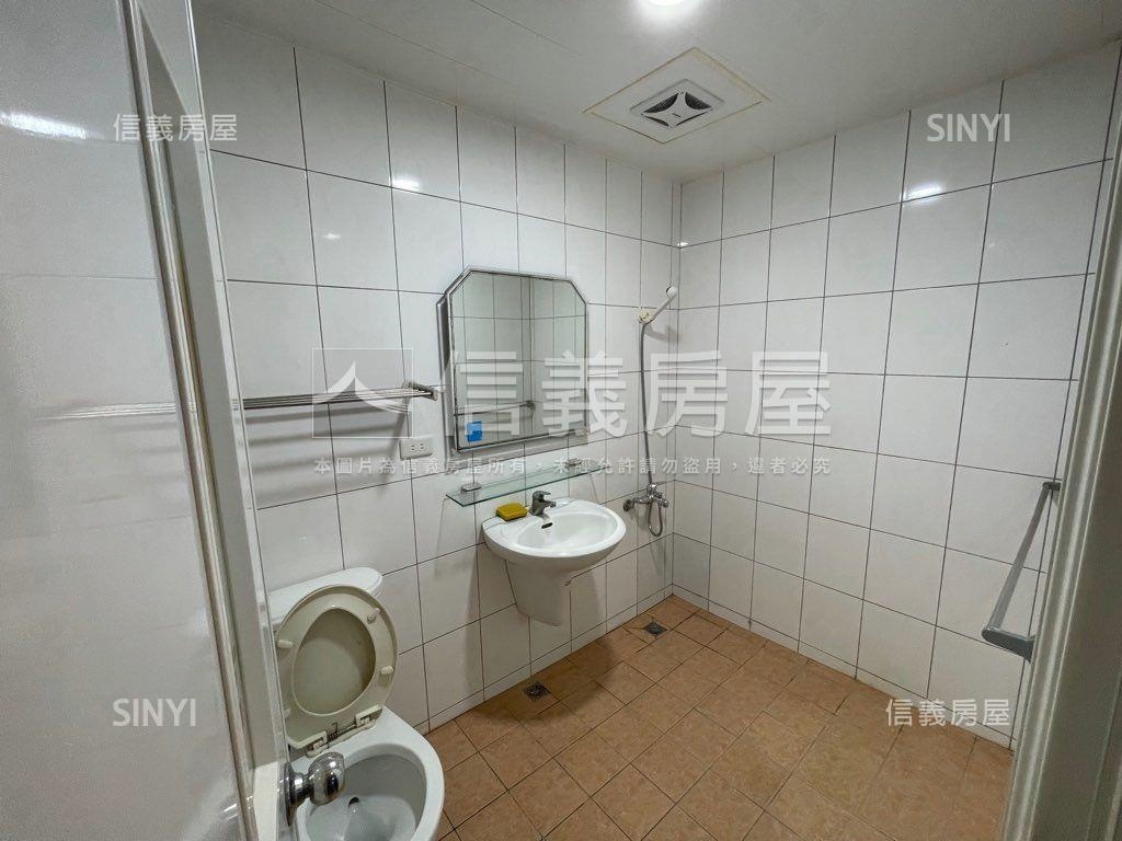 內湖行政中心１樓住辦房屋室內格局與周邊環境