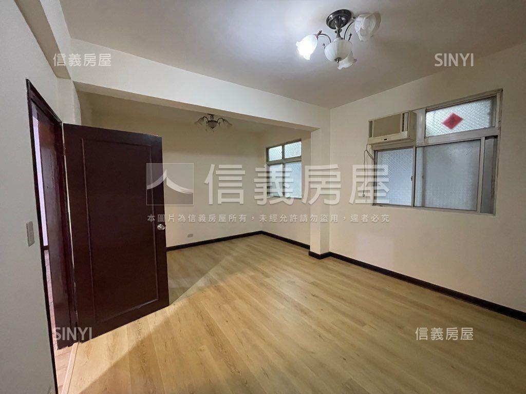 內湖行政中心１樓住辦房屋室內格局與周邊環境