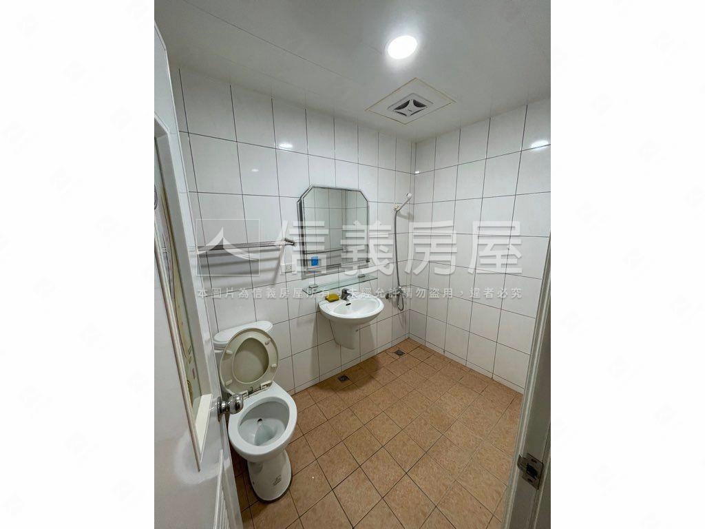 內湖行政中心１樓住辦房屋室內格局與周邊環境