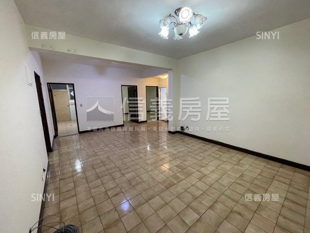 內湖行政中心１樓住辦房屋室內格局與周邊環境