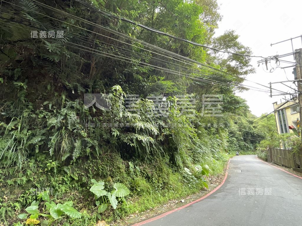 誠售約１９６０坪新店土地房屋室內格局與周邊環境