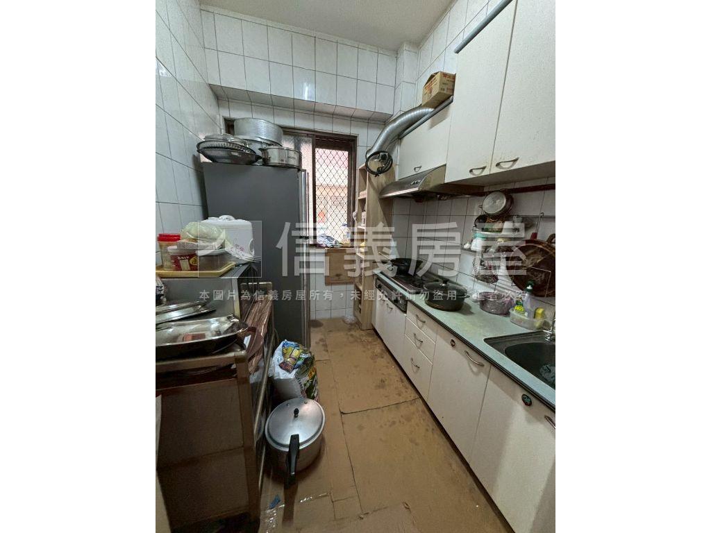 溫馨園☆三房機下車位房屋室內格局與周邊環境