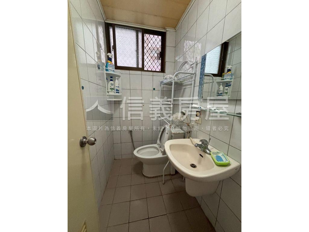 溫馨園☆三房機下車位房屋室內格局與周邊環境