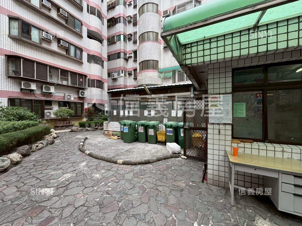 溫馨園☆三房機下車位房屋室內格局與周邊環境