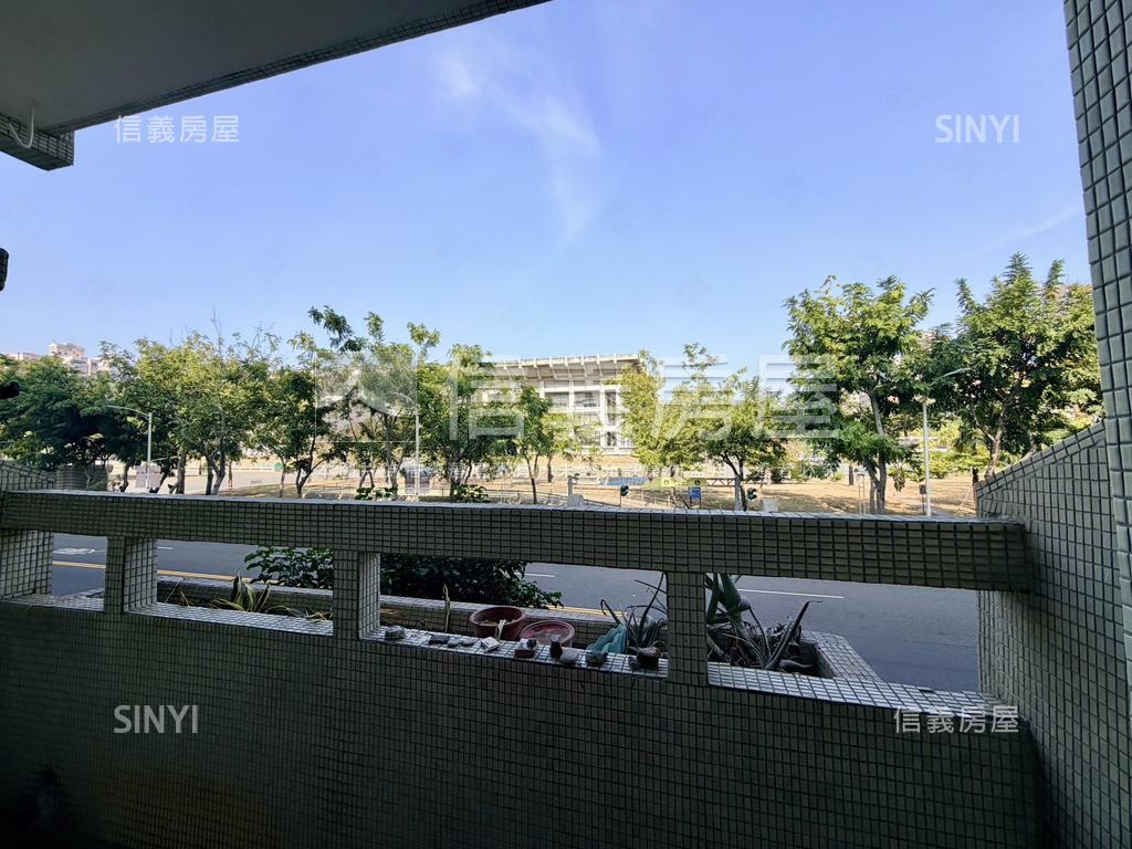 文化中心首排景觀亮三房房屋室內格局與周邊環境
