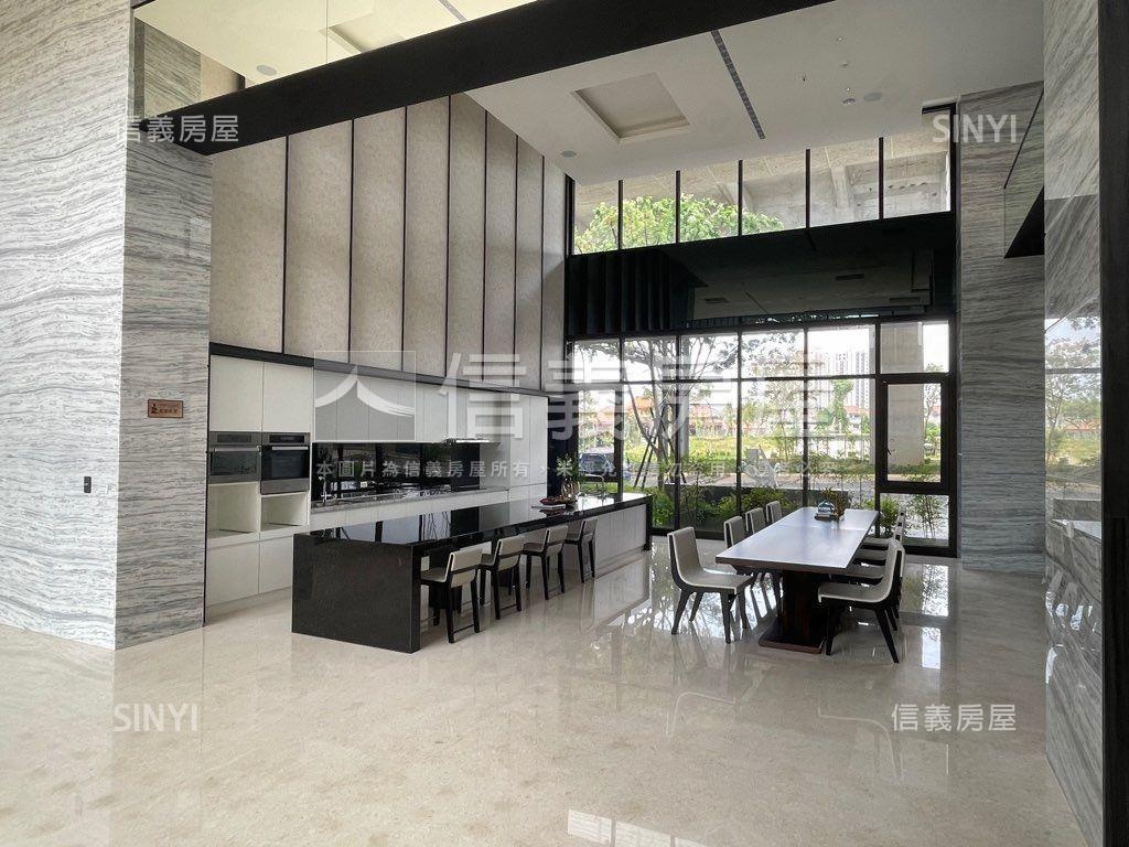 面山景★高樓大２房平車房屋室內格局與周邊環境