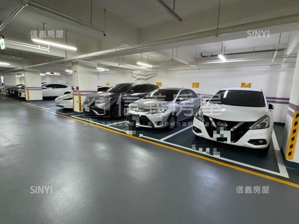 面山景★高樓大２房平車房屋室內格局與周邊環境