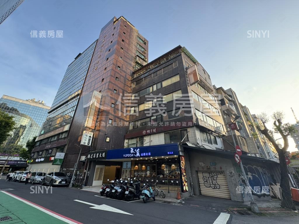 正忠孝東路捷運辦公房屋室內格局與周邊環境