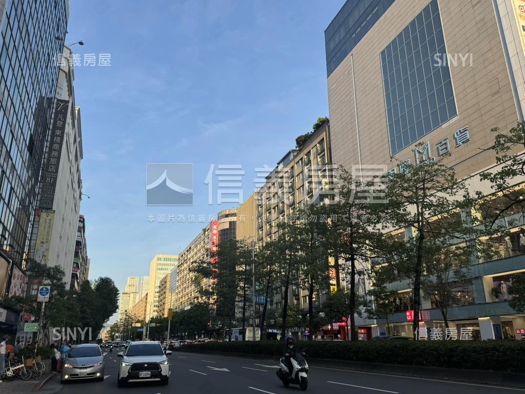 正忠孝東路捷運辦公房屋室內格局與周邊環境