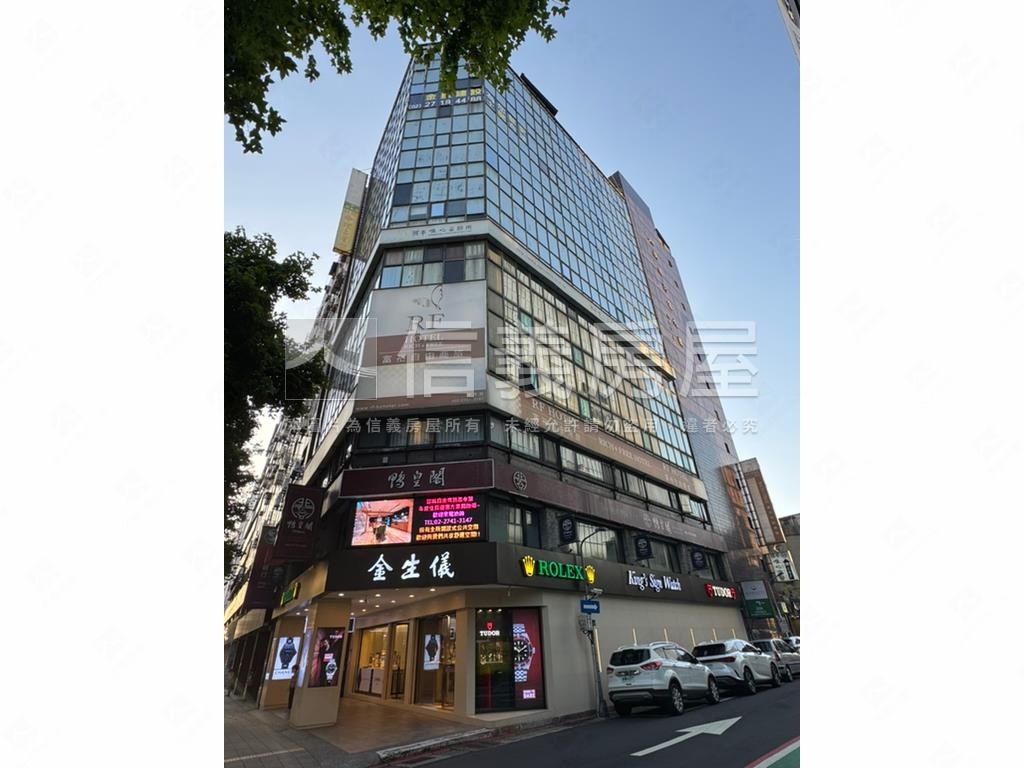 正忠孝東路捷運辦公房屋室內格局與周邊環境