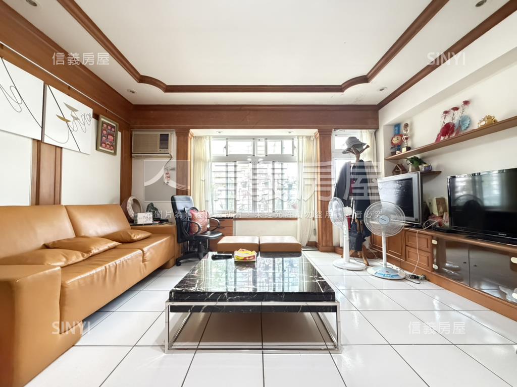 永安公園邊間電梯頂加大戶房屋室內格局與周邊環境