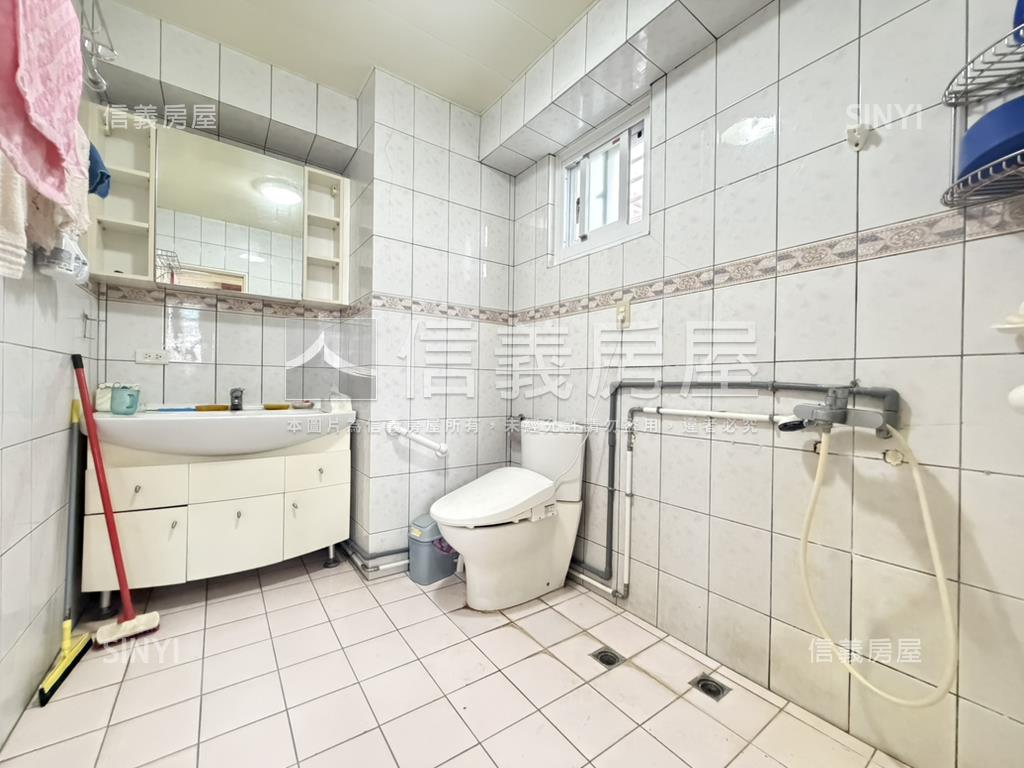 永安公園邊間電梯頂加大戶房屋室內格局與周邊環境