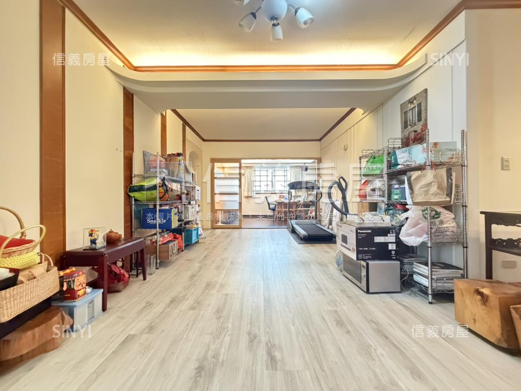 永安公園邊間電梯頂加大戶房屋室內格局與周邊環境