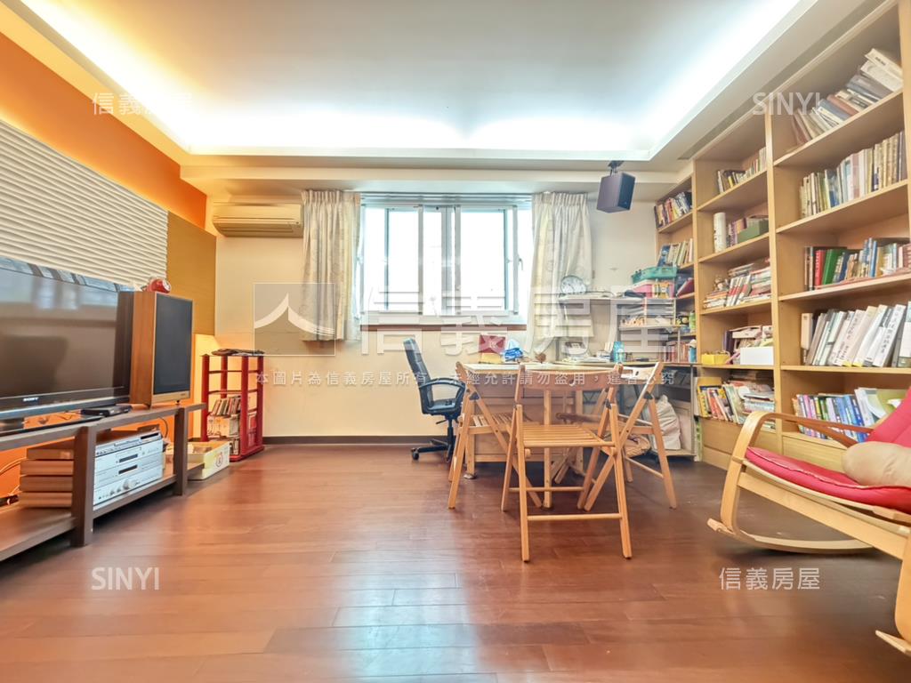 永安公園邊間電梯頂加大戶房屋室內格局與周邊環境