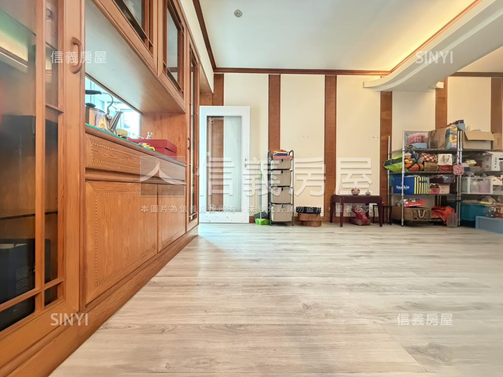 永安公園邊間電梯頂加大戶房屋室內格局與周邊環境