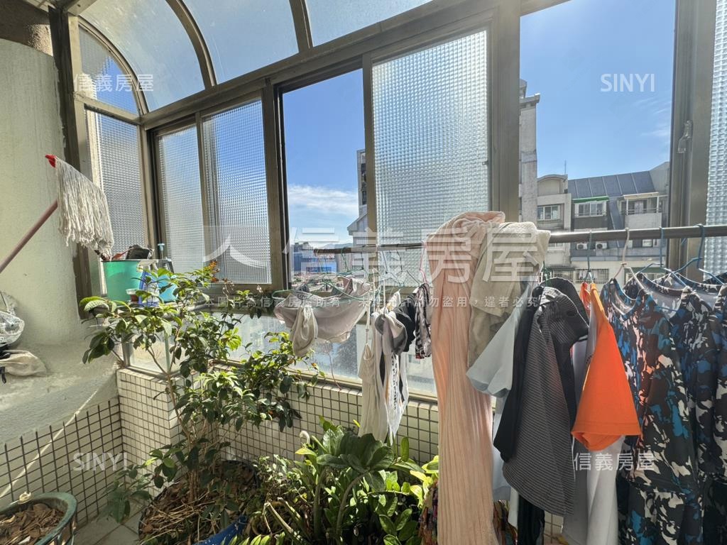 一道彩虹高樓三房房屋室內格局與周邊環境