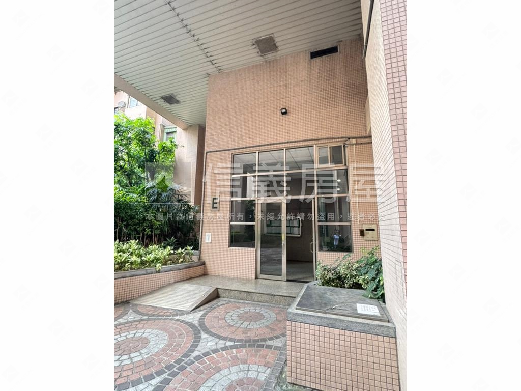 一道彩虹高樓三房房屋室內格局與周邊環境