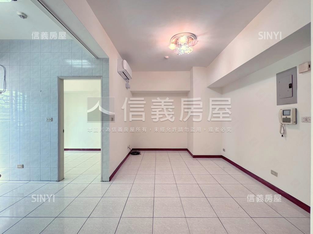 軍翰天下高樓後棟２房房屋室內格局與周邊環境