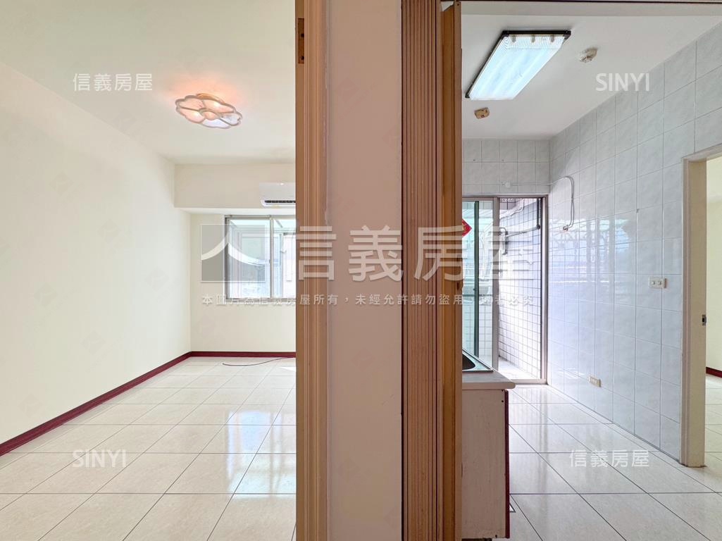 軍翰天下高樓後棟２房房屋室內格局與周邊環境