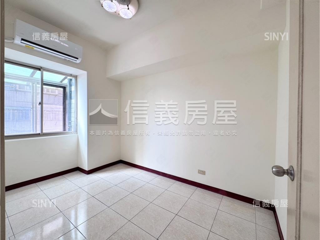 軍翰天下高樓後棟２房房屋室內格局與周邊環境