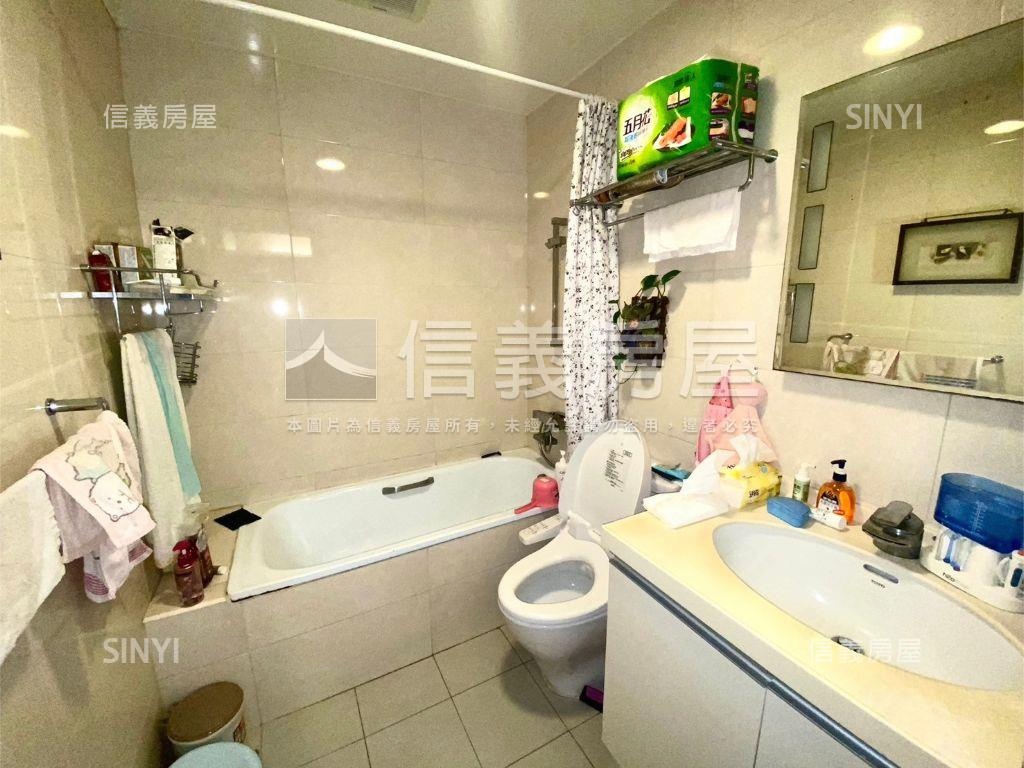 美河市高樓邊間雙景豪邸房屋室內格局與周邊環境