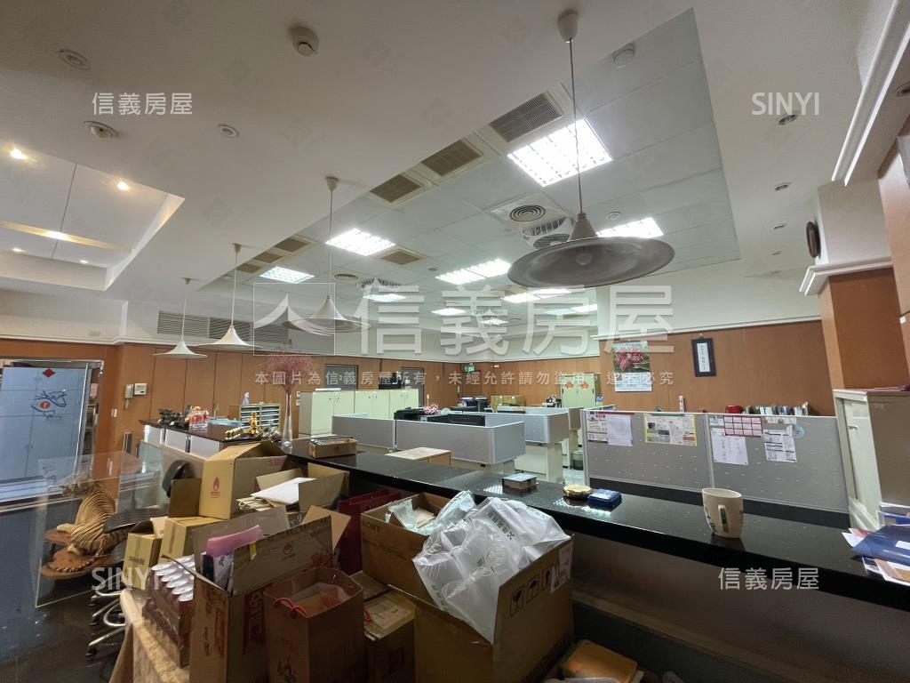 內科稀有獨棟辦公房屋室內格局與周邊環境