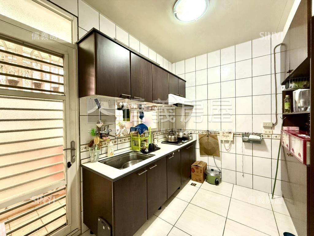 【新】土城國中美寓二樓房屋室內格局與周邊環境