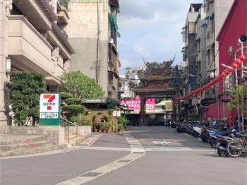 頂溪經典連鎖店面１