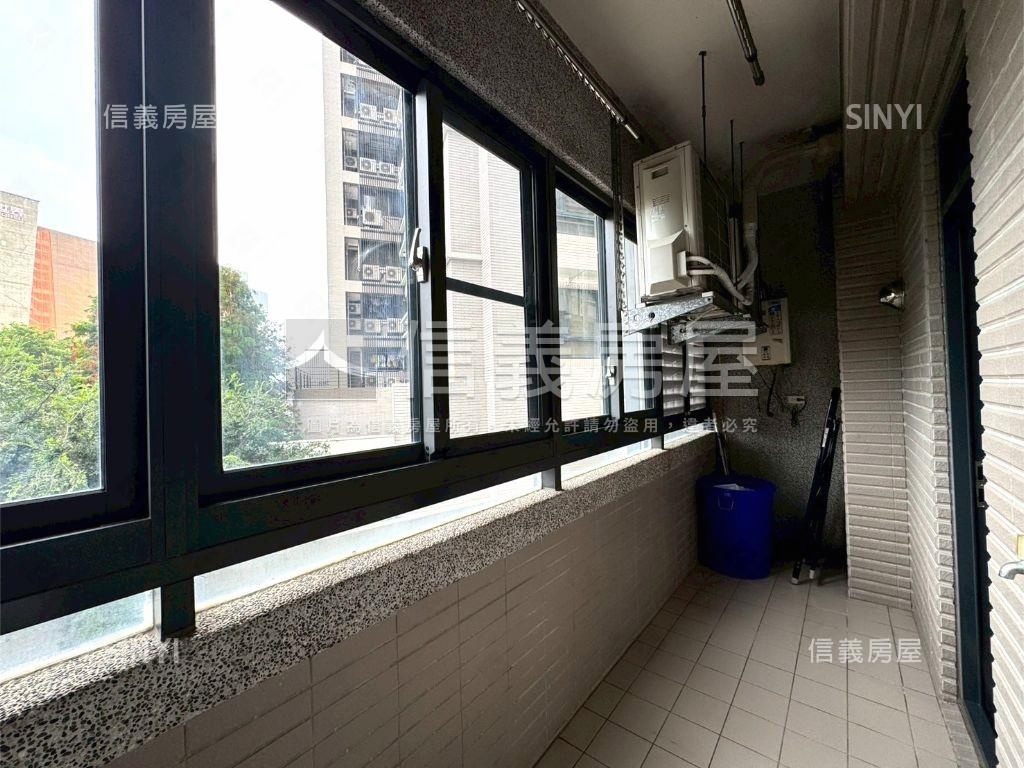 執綠而居三房平面車位房屋室內格局與周邊環境