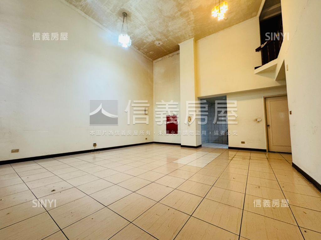 玫瑰人生挑高一樓房屋室內格局與周邊環境
