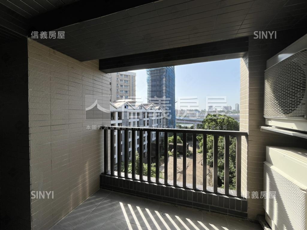 央北重劃區方正四房房屋室內格局與周邊環境