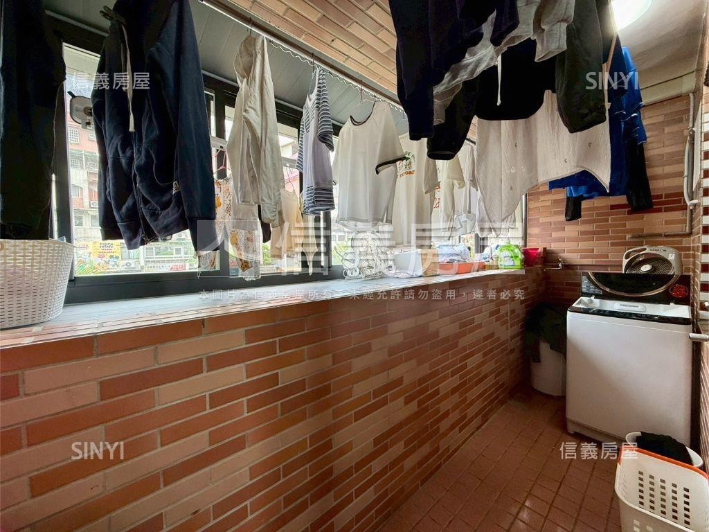 琴鍵畫樓精美三房車位房屋室內格局與周邊環境