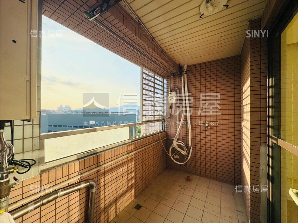 森泉灣河景採光乾淨亮兩房房屋室內格局與周邊環境