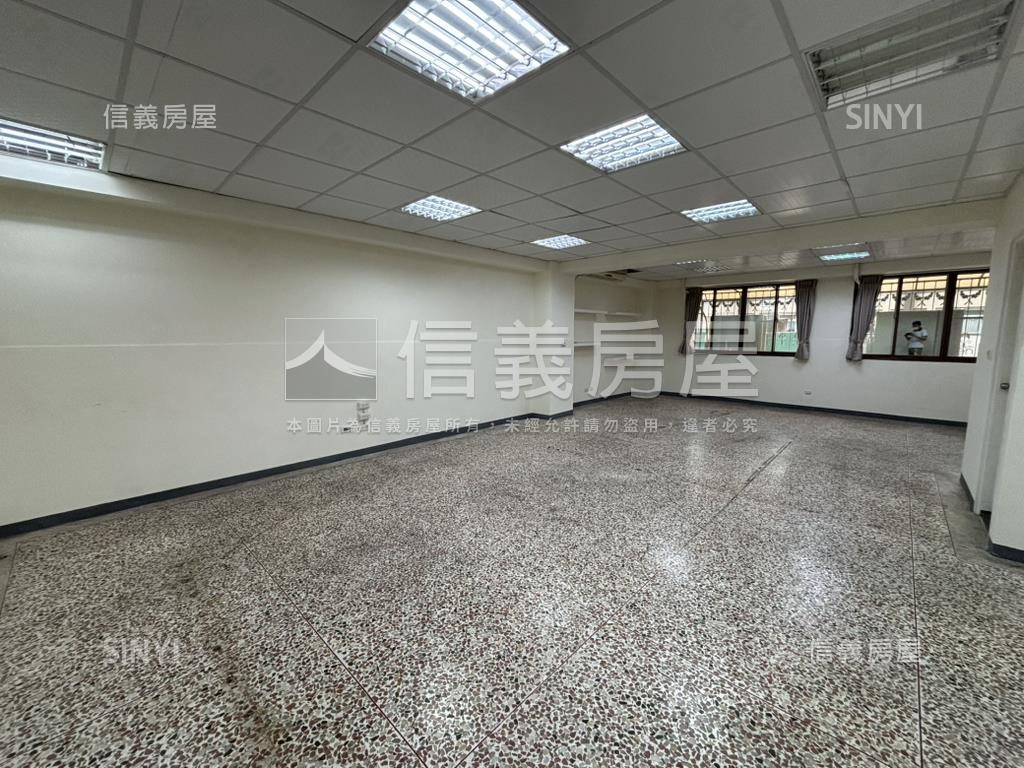 五權路電梯店套房屋室內格局與周邊環境