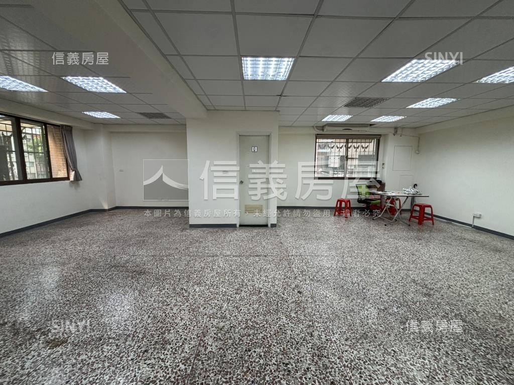 五權路電梯店套房屋室內格局與周邊環境