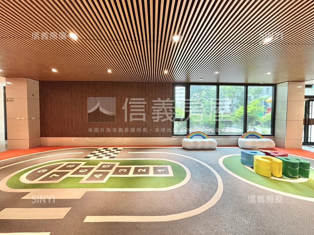 和宜上美｜全新兩房平車房屋室內格局與周邊環境