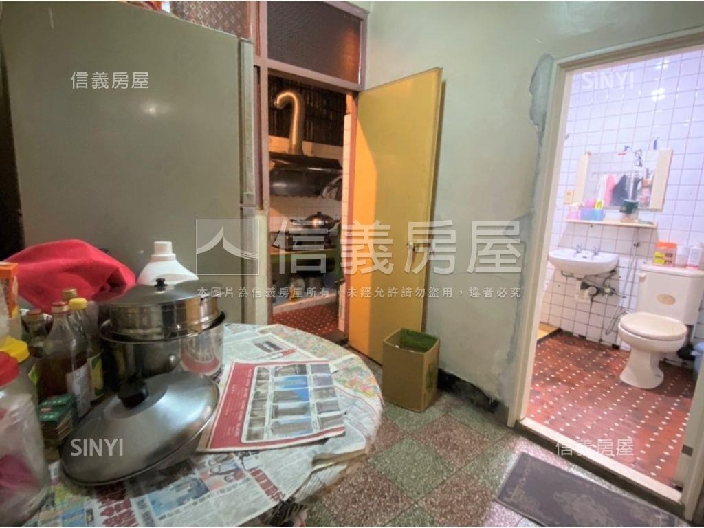 板橋車站稀有一樓房屋室內格局與周邊環境
