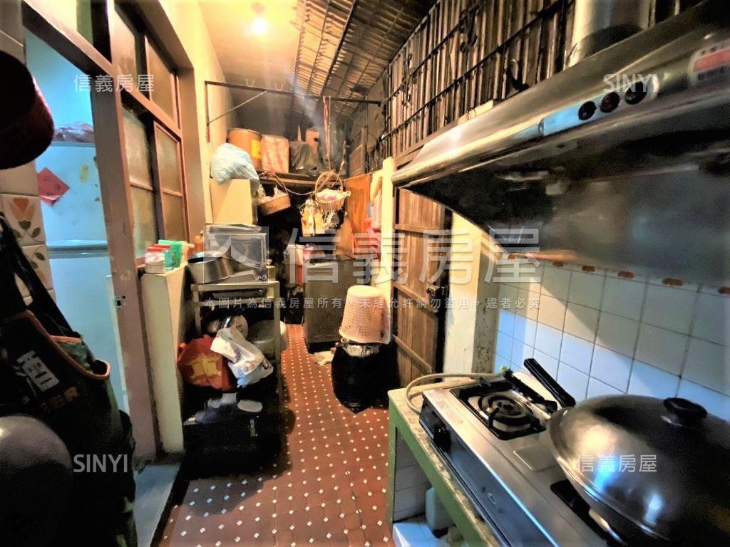 板橋車站稀有一樓房屋室內格局與周邊環境