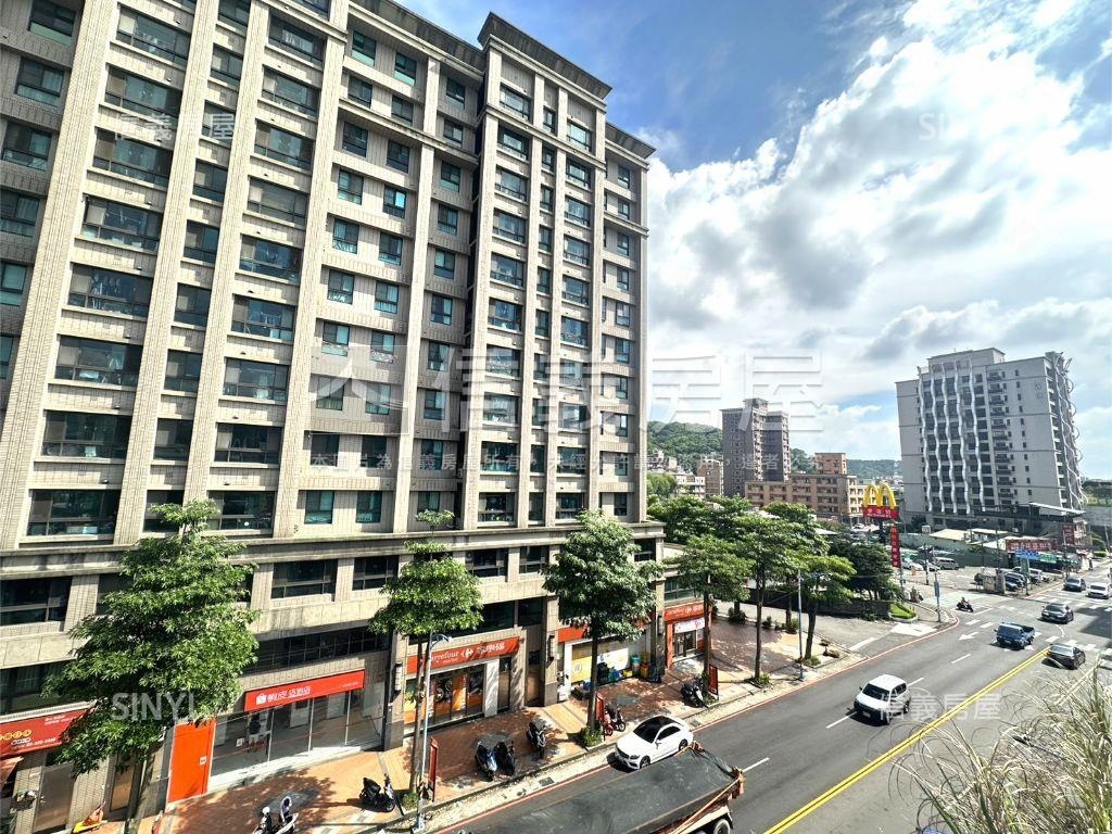 萬壽路稀有透天店面房屋室內格局與周邊環境