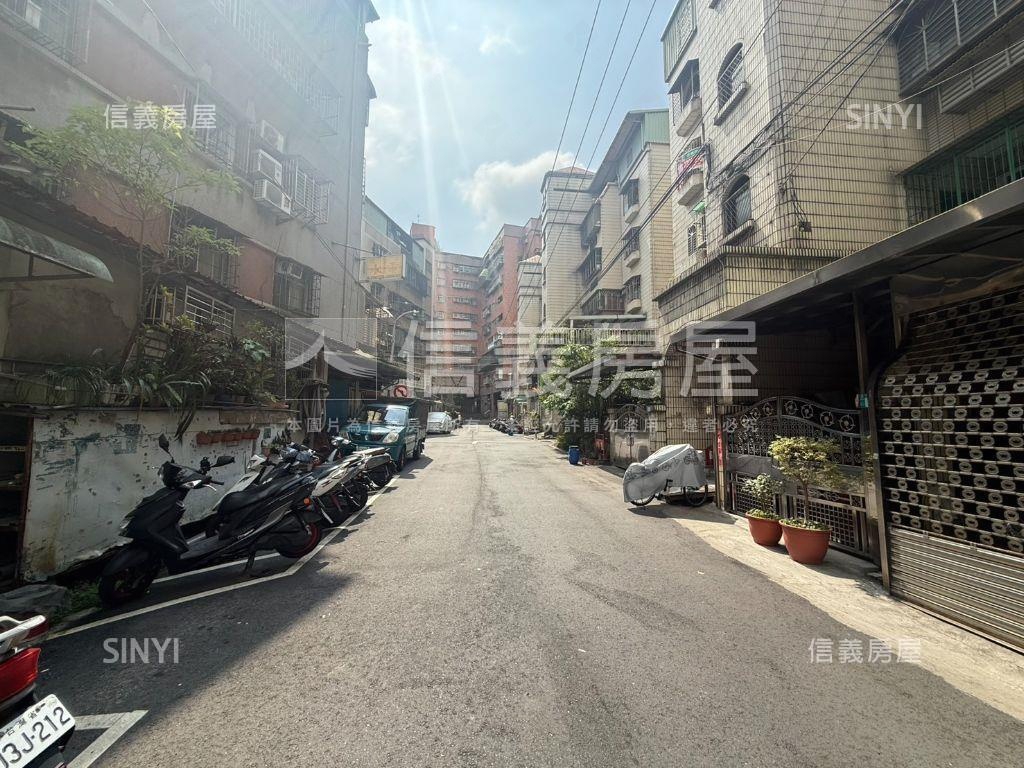 天祥邊間三面採光二樓美寓房屋室內格局與周邊環境