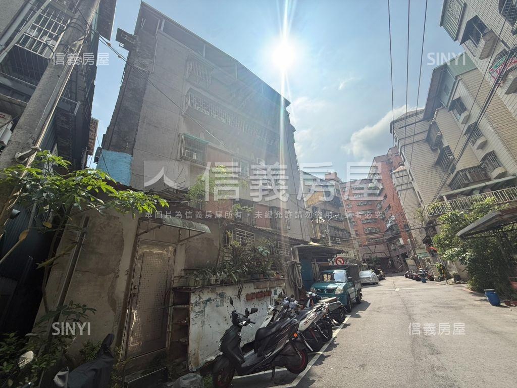 天祥邊間三面採光二樓美寓房屋室內格局與周邊環境