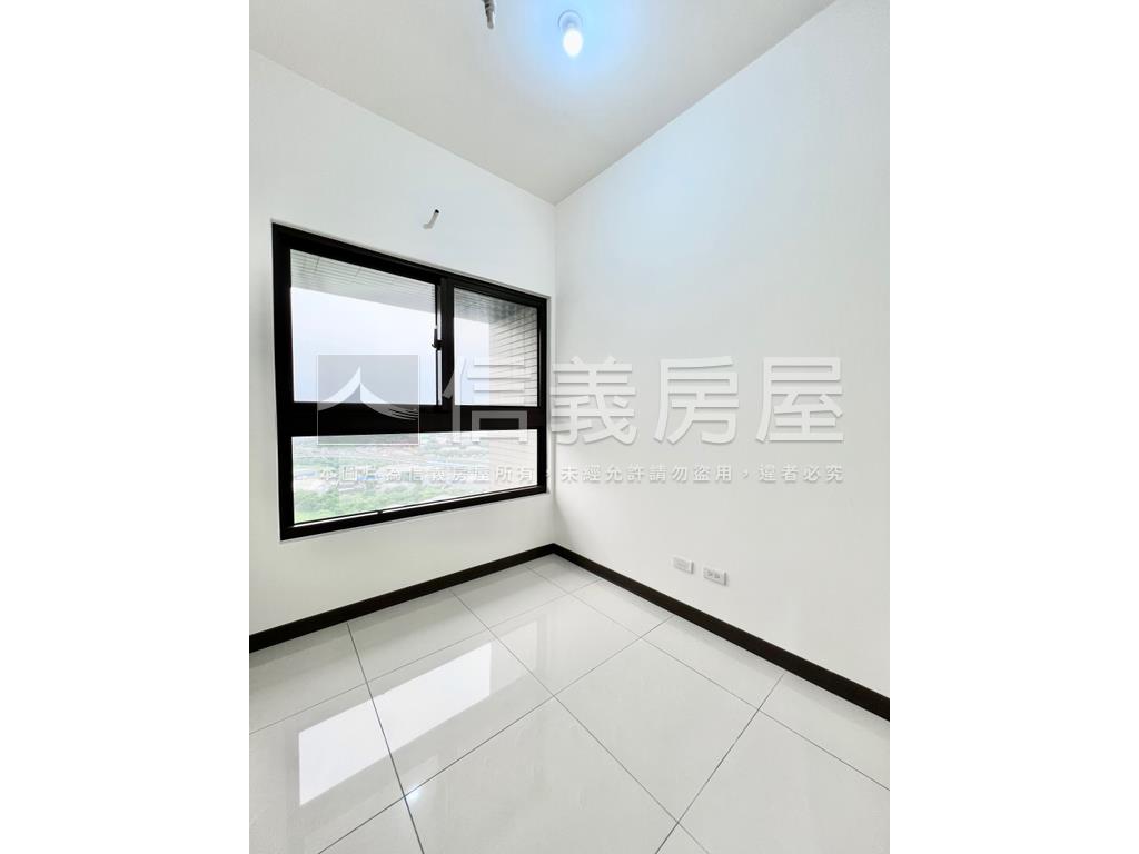 天空之邑絕美景觀三房房屋室內格局與周邊環境