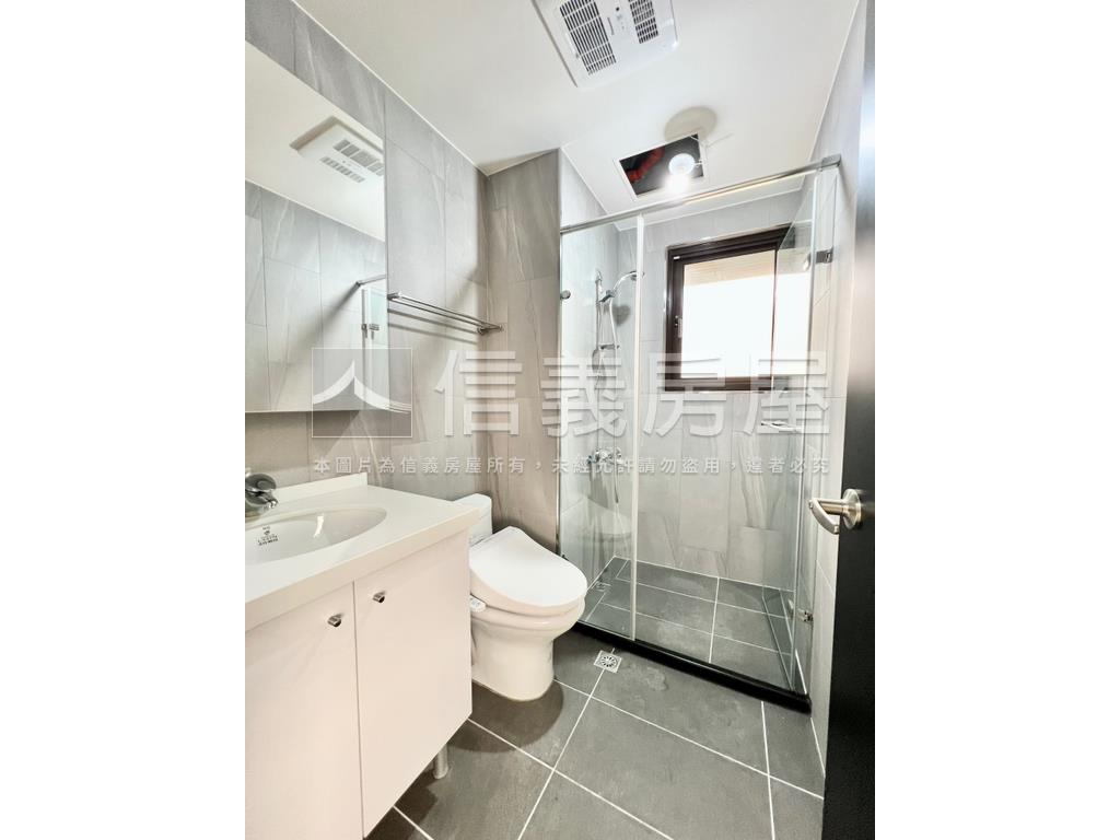 天空之邑絕美景觀三房房屋室內格局與周邊環境