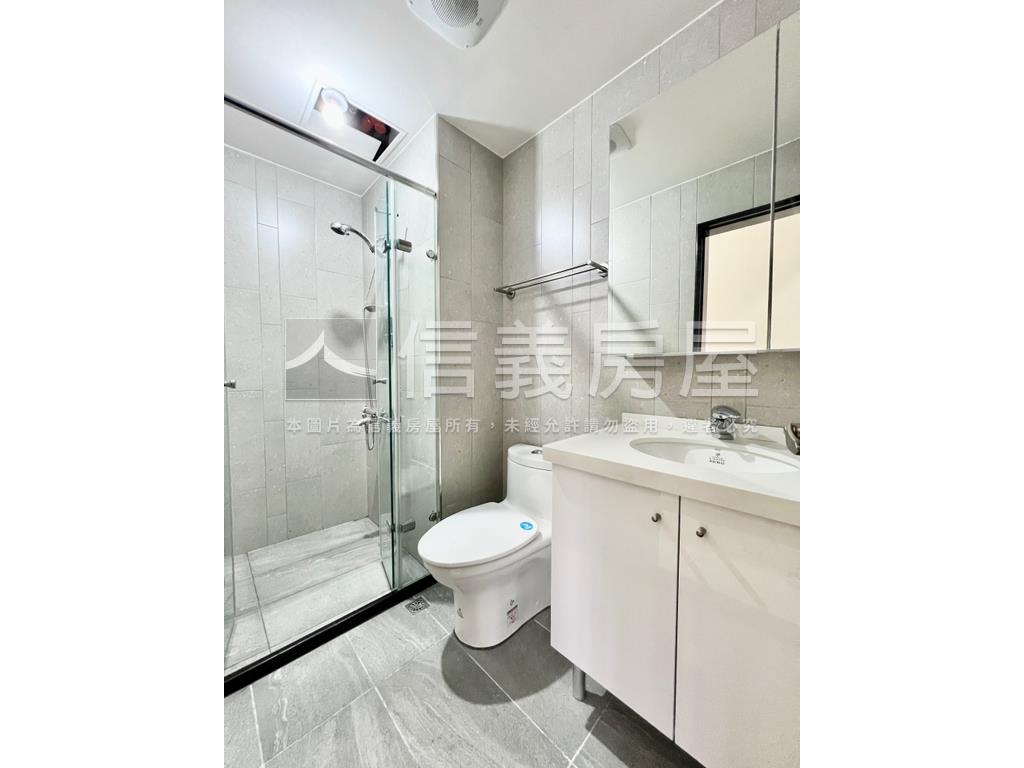 天空之邑絕美景觀三房房屋室內格局與周邊環境