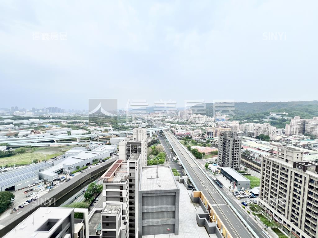 天空之邑絕美景觀三房房屋室內格局與周邊環境