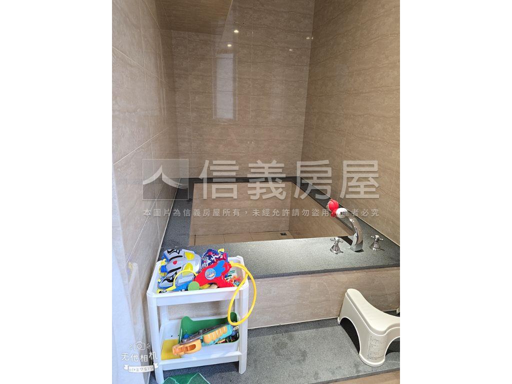 霸！喜硯極美雙車位別墅房屋室內格局與周邊環境