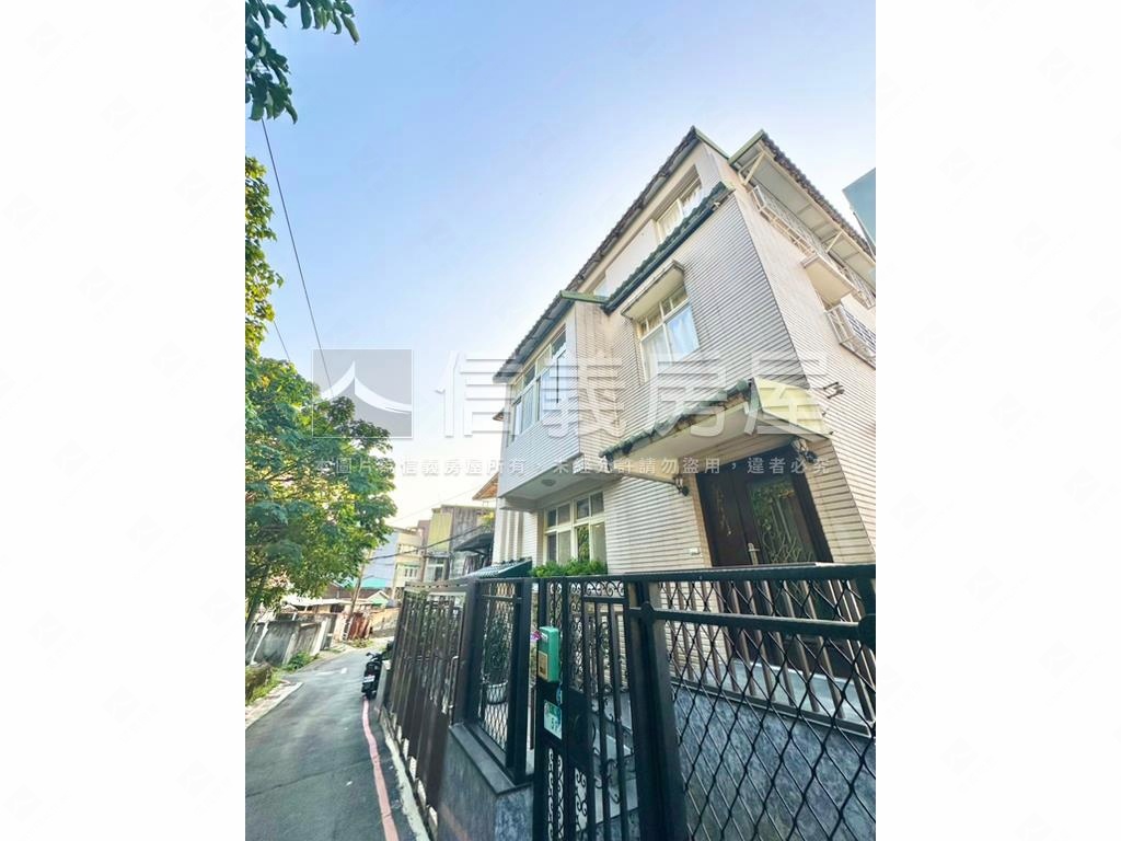 大屯路２樓裝潢美寓房屋室內格局與周邊環境