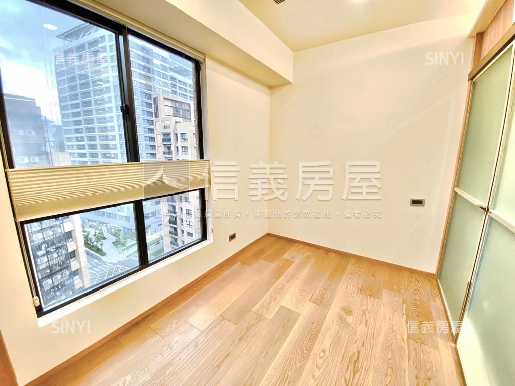 新接⭐力麒村上⭐搶手速洽房屋室內格局與周邊環境